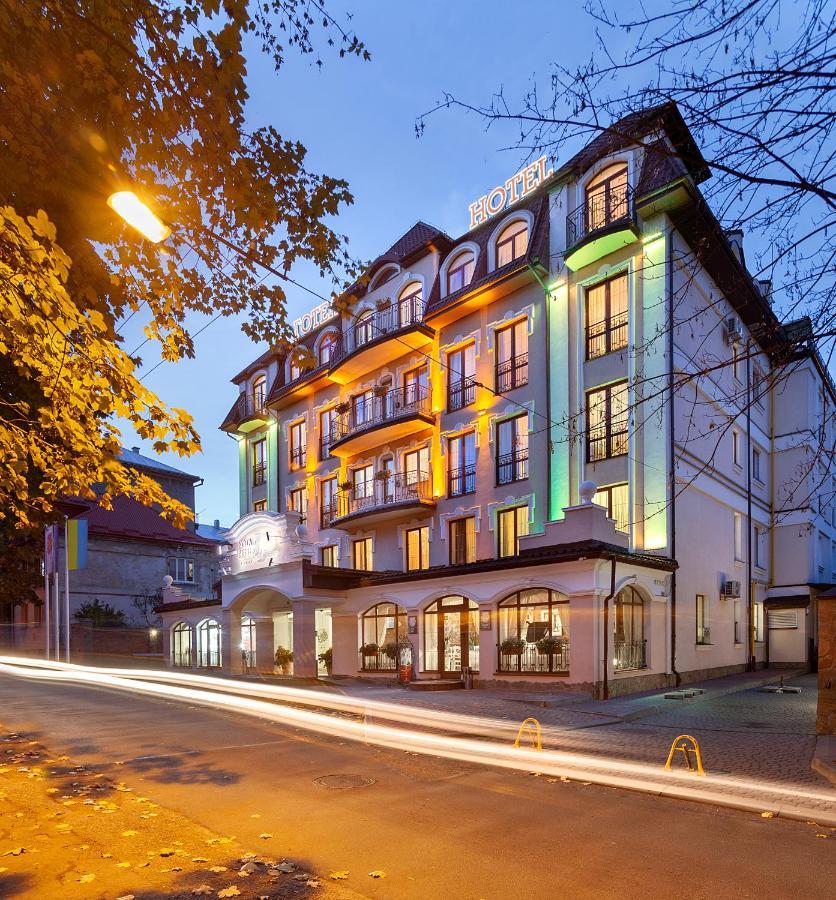 Nota Bene Hotel & Restaurant Lviv Exterior foto